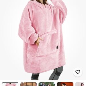 Catalonia Cozy Pink Oversized Sherpa Hoodie Blanket brand new without tags GIFT!
